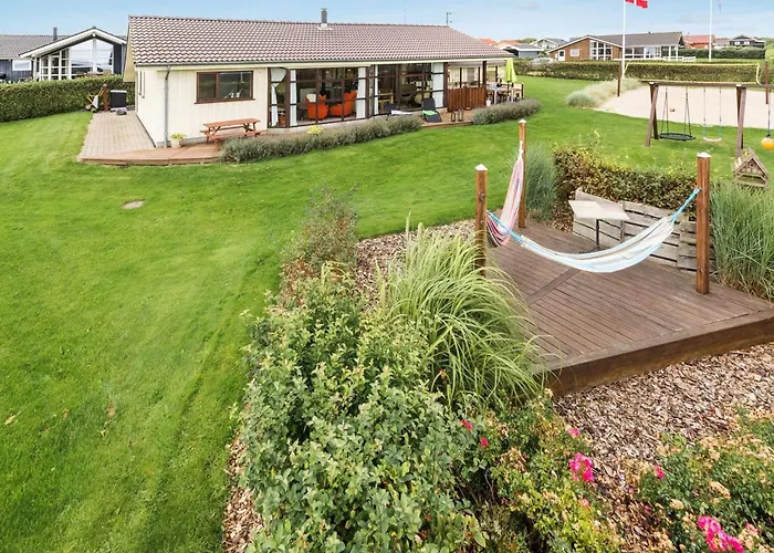 Mervi - 300m To The Fjord By Interhome